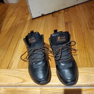 WU TANG SPECIAL  EDITION  HUFF COLLECTORS ENTER THE 36 CHAMBERS